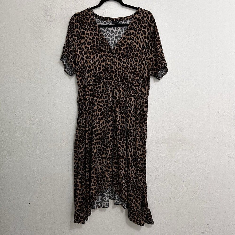 Torrid Leopard Print Button Front Sharkbite Asymm… - image 2